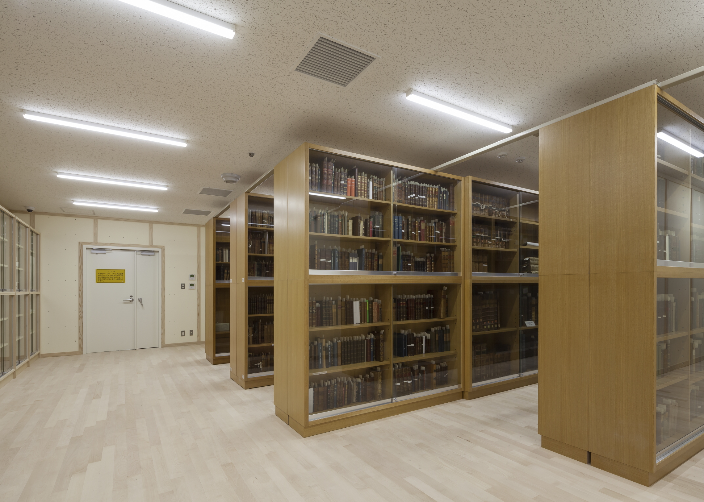 貴重書室 アルバム「名古屋大学(東山) 図書館改修工事」